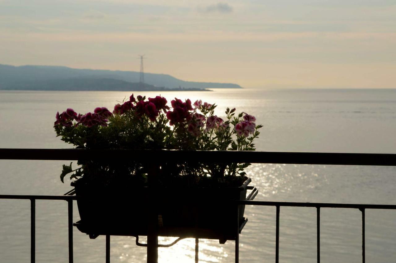 B&B Sunshine Scilla Exterior foto